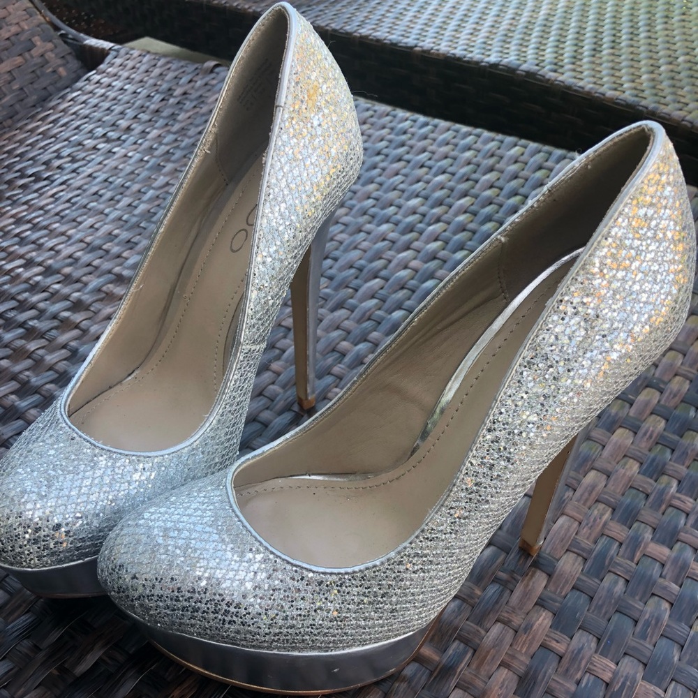 Aldo silver heels